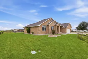 6643 W 5900 S, Hooper, UT 84315 - Photo 2