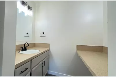731 S 1650 E #B, Clearfield, UT 84015 - Photo 10