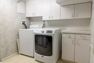 225 E Rosewood Ave E, Salt Lake City, UT 84115 - Photo 14