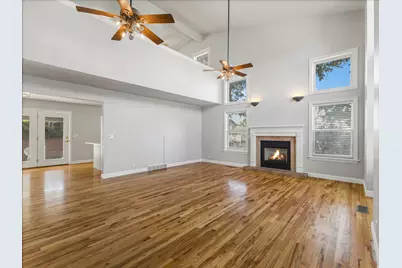 433 W Chase Ln N, Centerville, UT 84014 - Photo 4