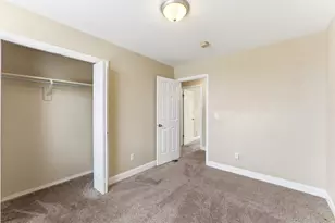 431 W Creekside Ln, Kaysville, UT 84037 - Photo 32