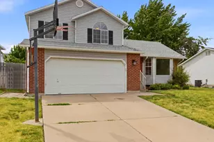 431 W Creekside Ln, Kaysville, UT 84037 - Photo 2