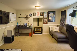 823 E Creekside Dr S, Layton, UT 84041 - Photo 24