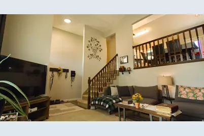 823 E Creekside Dr S, Layton, UT 84041 - Photo 10
