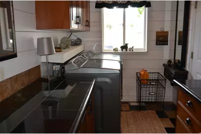 890 E 200 S, Mount Pleasant, UT 84647 - Photo 14