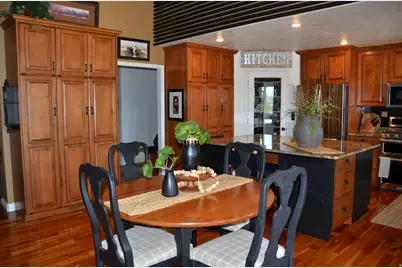 890 E 200 S, Mount Pleasant, UT 84647 - Photo 8