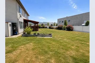 148 N Walton Ct W, North Salt Lake, UT 84054 - Photo 20