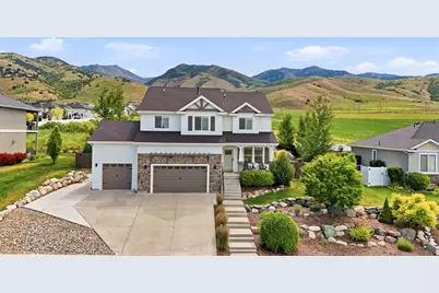 338 S Windy Ridge Dr E, Smithfield, UT 84335 - Photo 2