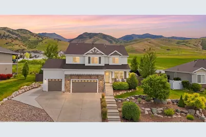 338 S Windy Ridge Dr E, Smithfield, UT 84335 - Photo 1