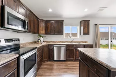 1002 S 130 E, Salem, UT 84653 - Photo 4