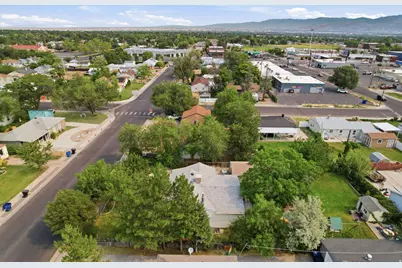 5527 S 4270 W, Kearns, UT 84118 - Photo 34