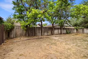 877 E 10600 S, Sandy, UT 84094 - Photo 32