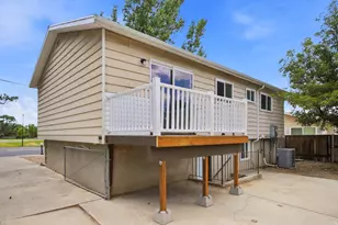 877 E 10600 S, Sandy, UT 84094 - Photo 30