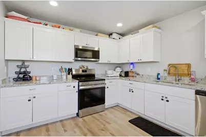5802 S 4580 W, Kearns, UT 84118 - Photo 8