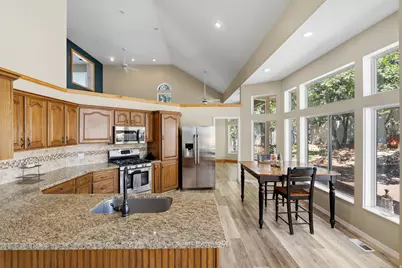 1927 E Bear Creek Dr S, Draper, UT 84020 - Photo 12