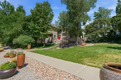 1927 E Bear Creek Dr S, Draper, UT 84020 - Photo 2