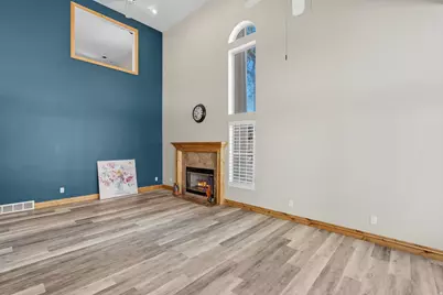 1927 E Bear Creek Dr S, Draper, UT 84020 - Photo 8