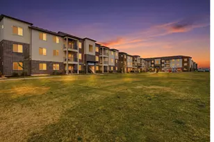 696 N 380 W, Vineyard, UT 84059 - Photo 2
