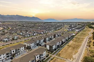 696 N 380 W, Vineyard, UT 84059 - Photo 42