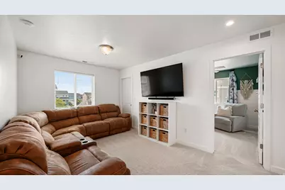 699 W 900 S, Springville, UT 84663 - Photo 16