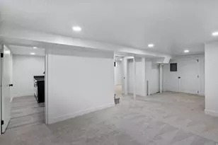 1158 W Lafayette Dr N, Salt Lake City, UT 84116 - Photo 12