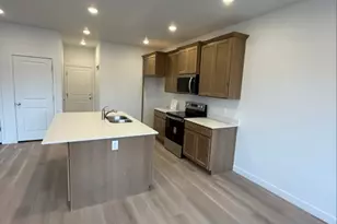 3558 S Early Bright Ct W, West Valley, UT 84120 - Photo 4