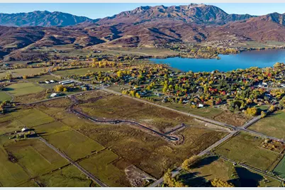 249 S 7900 E #18, Huntsville, UT 84317 - Photo 8