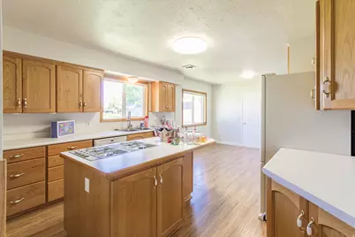 1879 E 2500 S, Naples, UT 84078 - Photo 10