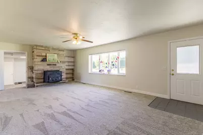 1879 E 2500 S, Naples, UT 84078 - Photo 4