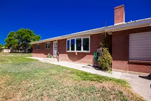 1879 E 2500 S, Naples, UT 84078 - Photo 2