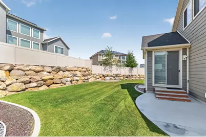 2673 S Ivy Cir W, Saratoga Springs, UT 84045 - Photo 40