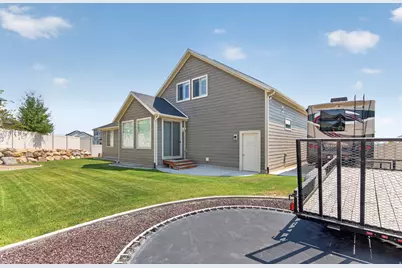 2673 S Ivy Cir W, Saratoga Springs, UT 84045 - Photo 44