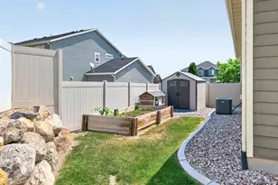 2673 S Ivy Cir W, Saratoga Springs, UT 84045 - Photo 42