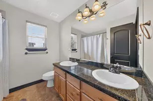11372 S Via Arboles Ct W, South Jordan, UT 84095 - Photo 24