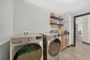 11372 S Via Arboles Ct W, South Jordan, UT 84095 - Photo 26