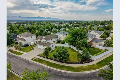 941 E Pond Ridge Dr, Draper, UT 84020 - Photo 38
