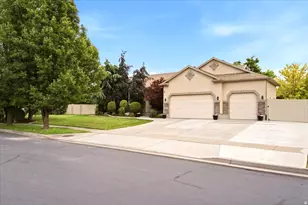 1977 Colt Dr, Farmington, UT 84025 - Photo 2