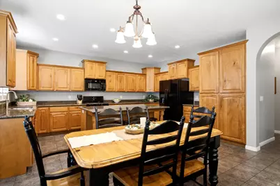 1977 Colt Dr, Farmington, UT 84025 - Photo 14