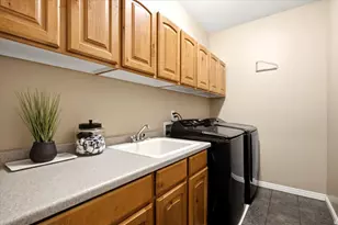 1977 Colt Dr, Farmington, UT 84025 - Photo 36