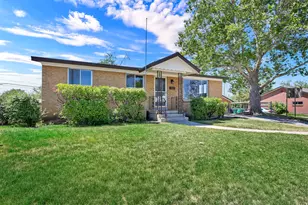 106 W 700 N, Clearfield, UT 84015 - Photo 2