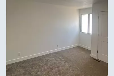 705 N Orange Ave, Castle Dale, UT 84513 - Photo 2