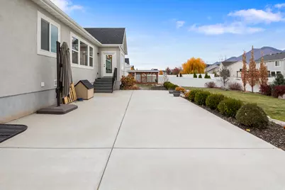 611 S Chamberlain St, Mapleton, UT 84664 - Photo 46