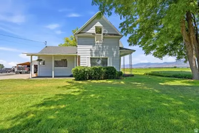 1025 E Main St, Wellsville, UT 84339 - Photo 1