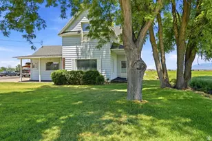 1025 E Main St, Wellsville, UT 84339 - Photo 24