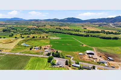 1025 E Main St, Wellsville, UT 84339 - Photo 32