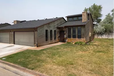 32 Park Cir, Vernal, UT 84078 - Photo 1