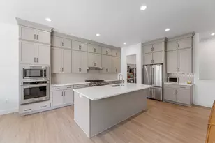 403 N Pinnacle Ct W, Saratoga Springs, UT 84045 - Photo 2