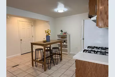 1068 S Glendale Cir W, Salt Lake City, UT 84104 - Photo 4