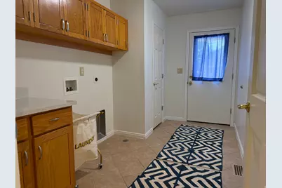 1068 S Glendale Cir W, Salt Lake City, UT 84104 - Photo 8
