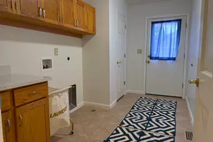 1068 S Glendale Cir W, Salt Lake City, UT 84104 - Photo 8